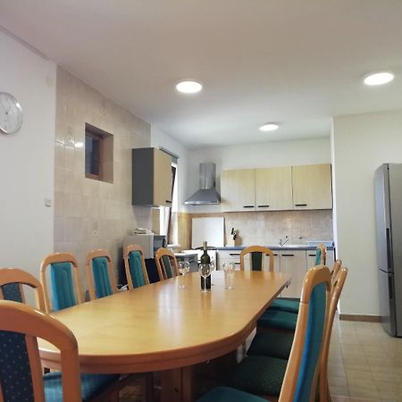 Apartments Ljilja Нин Екстериор снимка