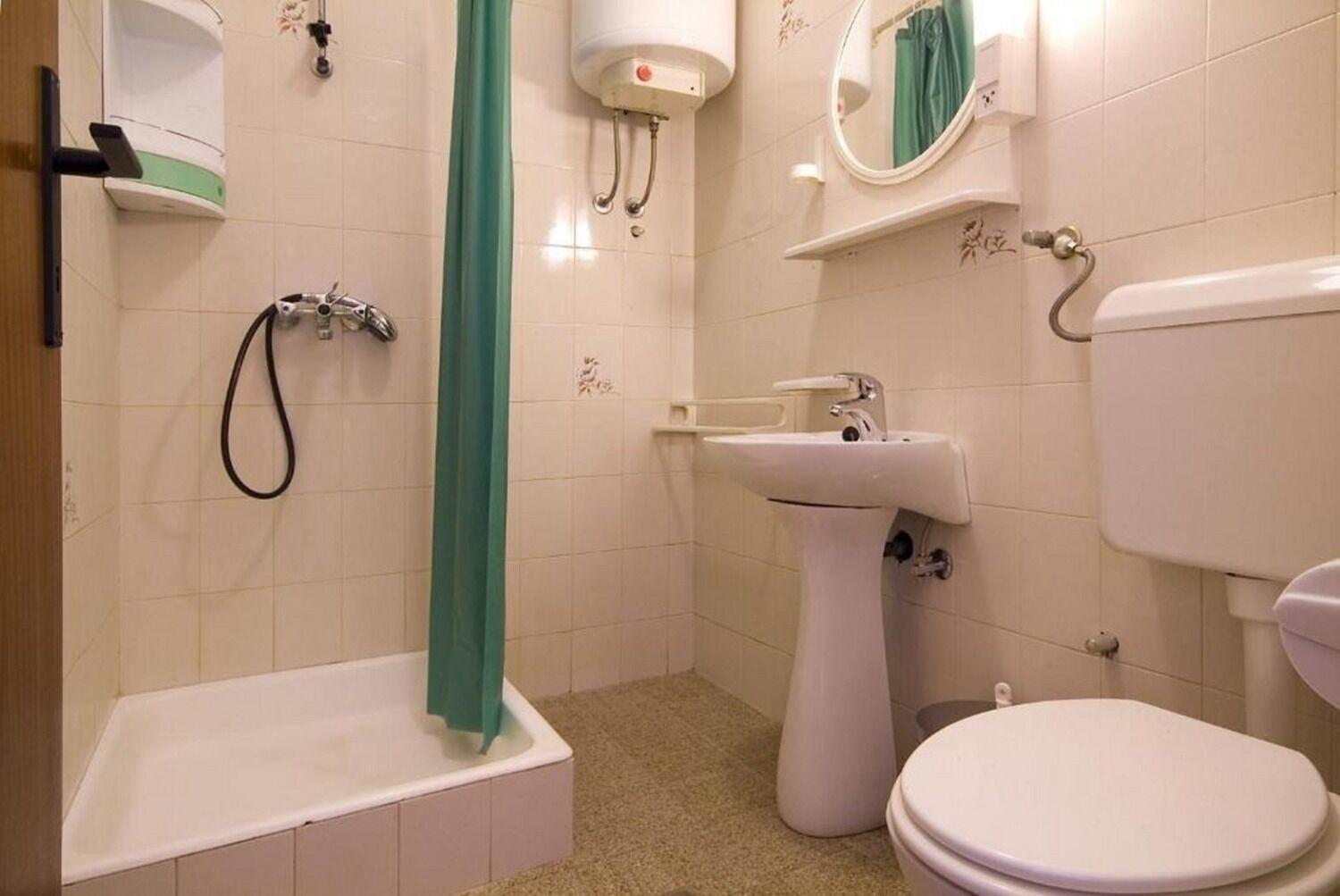 Apartments Ljilja Нин Екстериор снимка