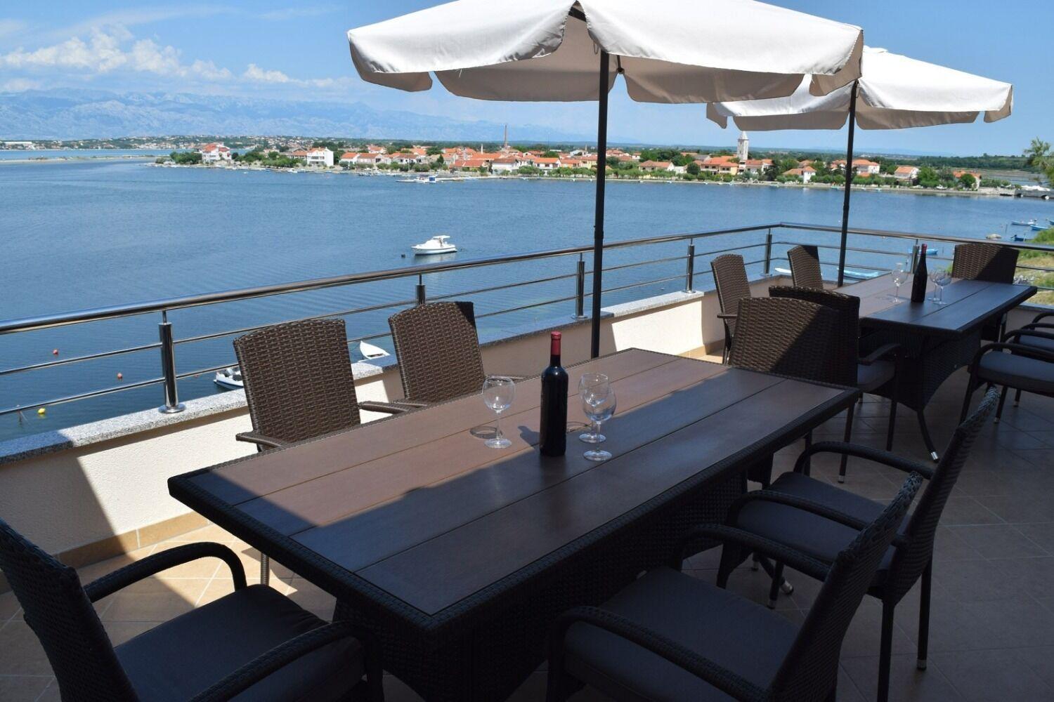 Apartments Ljilja Нин Екстериор снимка