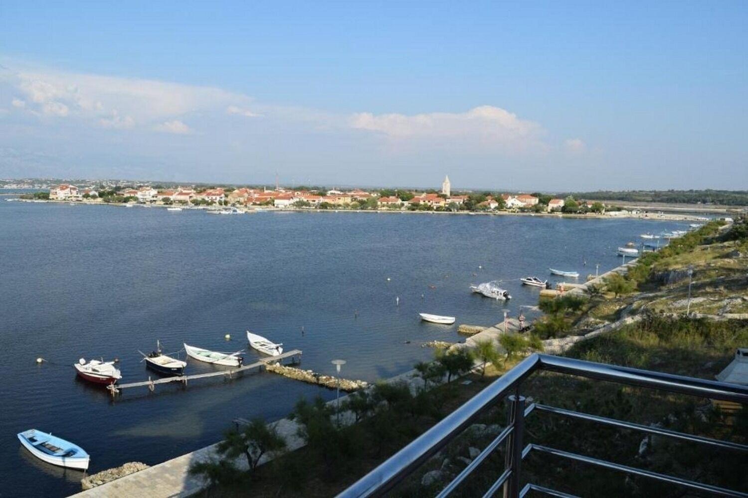 Apartments Ljilja Нин Екстериор снимка
