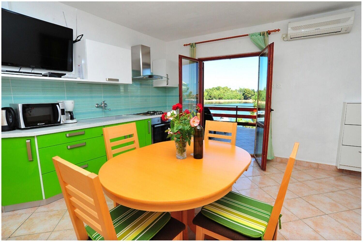 Apartments Ljilja Нин Екстериор снимка